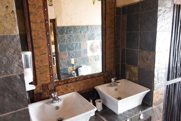 African Rock Lodge (Hoedspruit)